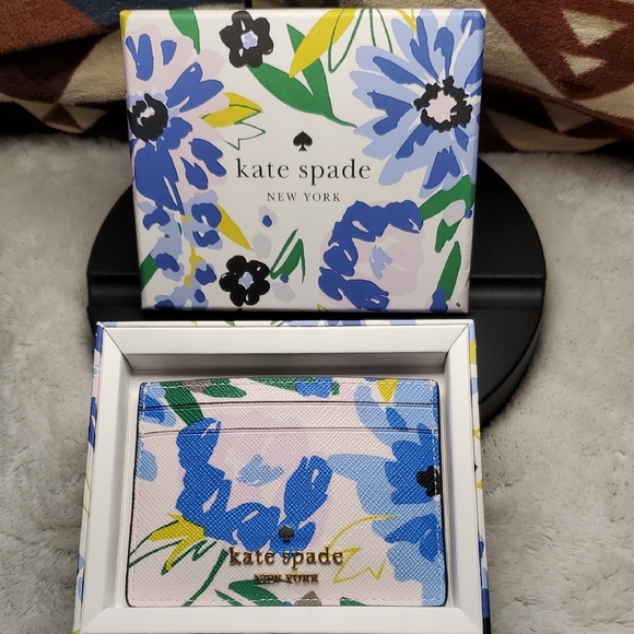 kate spade Accessories - Kate Spade Festival Floral Card Holder